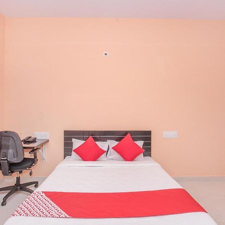 Oyo 24069 Flagship Aaira Inn Bangalore Exterior foto