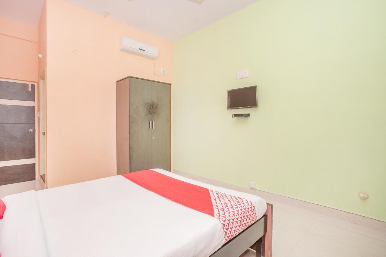 Oyo 24069 Flagship Aaira Inn Bangalore Exterior foto